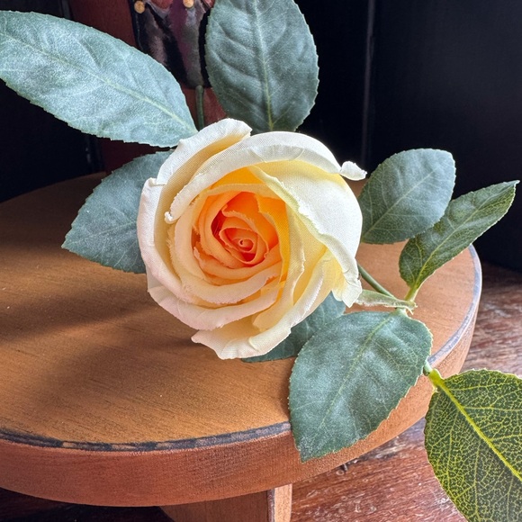 Realistic Faux Yellow Roses - Picture 2 of 8